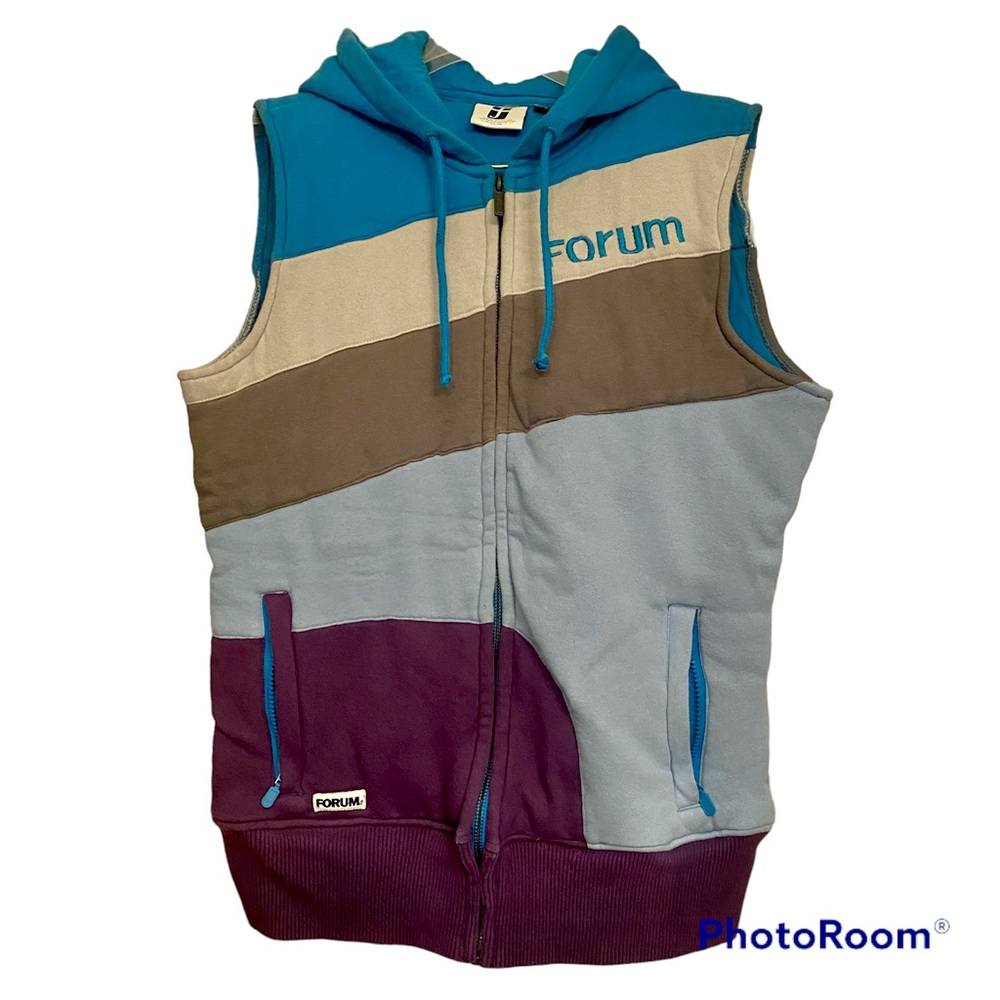 Forum Snowboarding Hoodie Vest